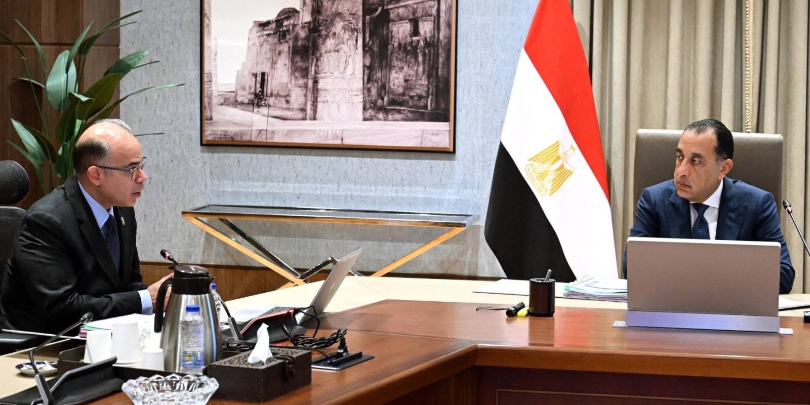 نقلا عن رئاسة مجلس الوزراء رئيس الوزراء يستعرض مع وزير الاستثمار والتجارة الخارجية عددا من ملفات العمل