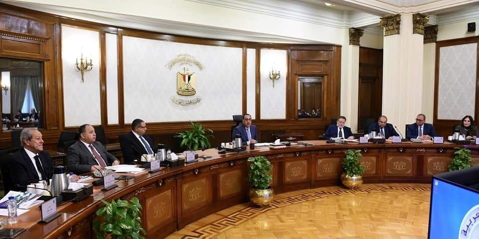 رئيس الوزراء يترأس الاجتماع الأول للجنة متابعة توصيات المؤتمر الاقتصادي "مجلس الأمناء"