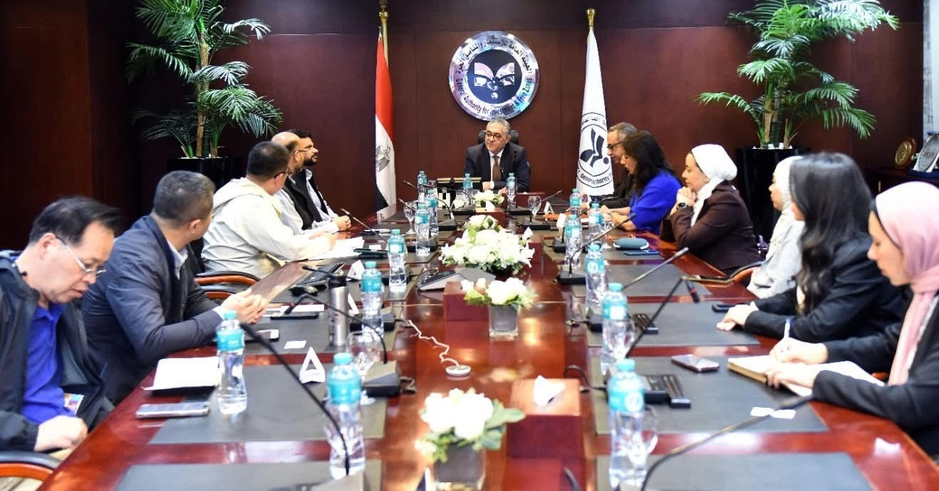 الهيئة العامة للاستثمار تبحث مع Fountain Set limited إنشاء مجمع صناعي للغزل والنسيج باستثمارات 100 مليون دولار