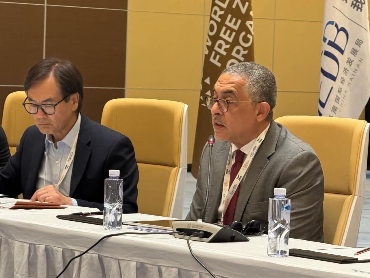 خلال مشاركته في في الدورة الـ11 من المؤتمر العالمي للمنظمة العالمية للمناطق الحرة:الرئيس التنفيذي للهيئة العامة للاستثمار والمناطق الحرة يدعو للتوسع في عقد الشراكات بين المناطق الحرة حول العالم