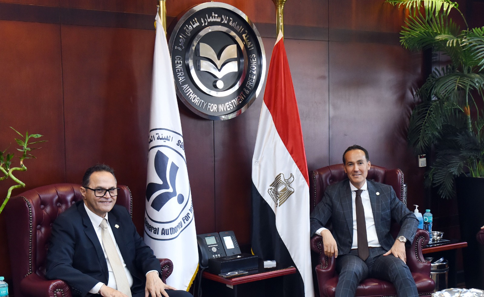  الهيئة العامة للاستثمار والمناطق الحرة وجمعية رجال أعمال الإسكندرية تبحثان فرص زيادة الصادرات إلى أفريقيا وتعزيز تنافسية الشركات المصرية